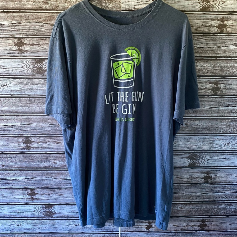 Life Is Good Men's Short-Sleeved Crusher Tee Size L